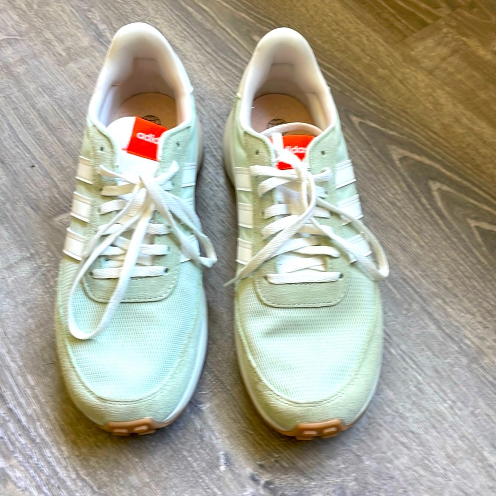 Retro adidas sneakers